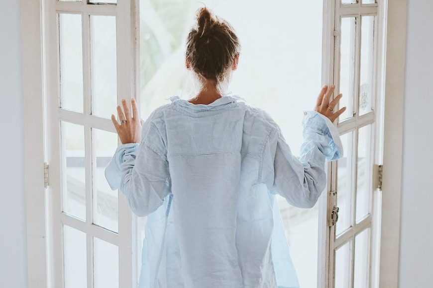 Comment dépolluer naturellement l’air intérieur de sa maison